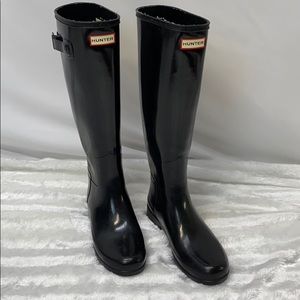Hunter rain boots size 8